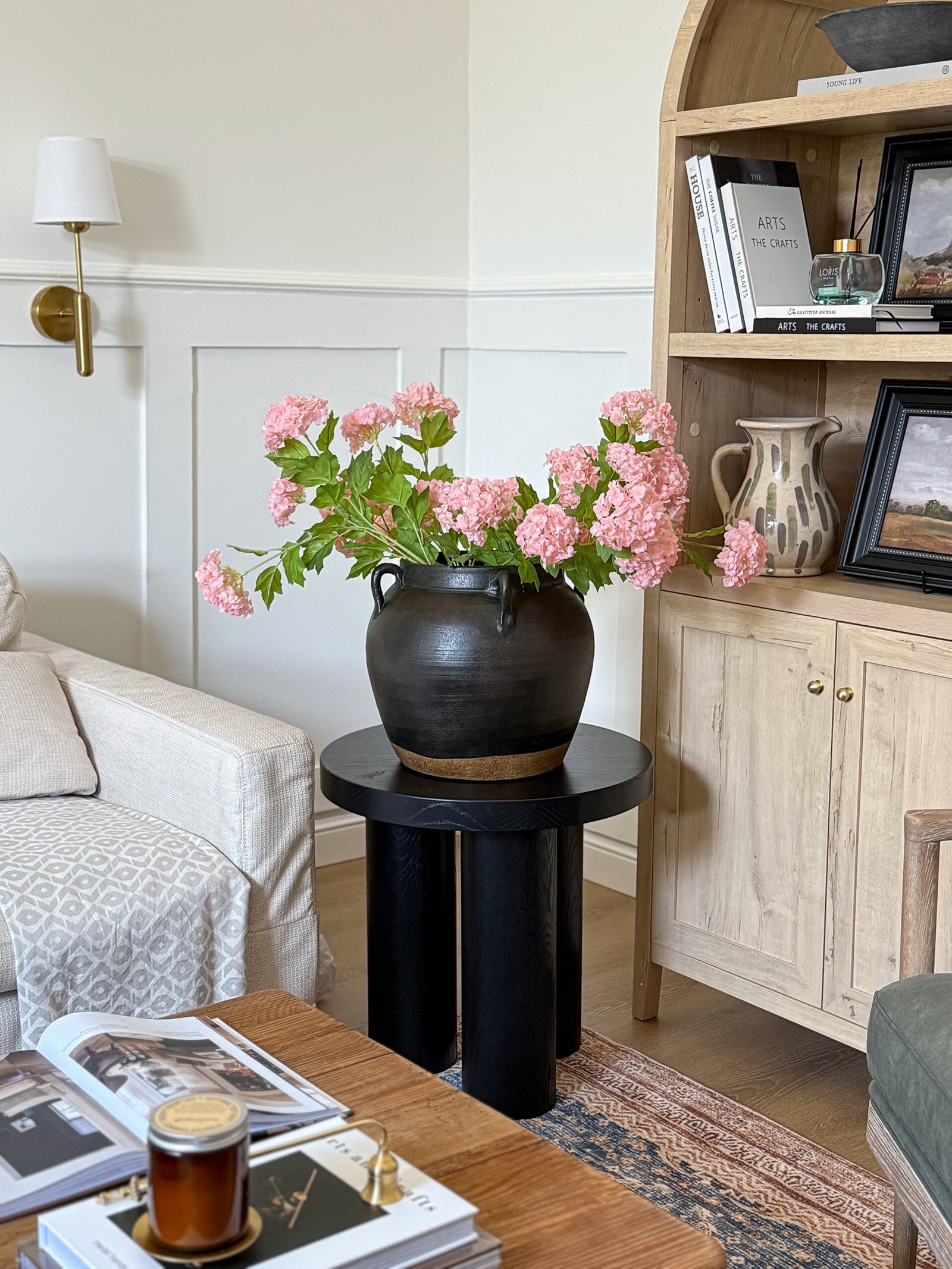 طاولات جانبية